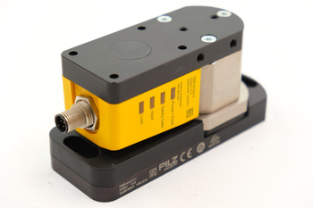 Pilz PSEN sl-0.5p 2.2 switch + PSEN sl-0.5 2.1 actuator (570512 + 570521)