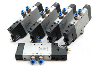 Festo CPE18-M1H-5L-1/4 (163142) 24V DC Satz mit 5 Magnetventilen