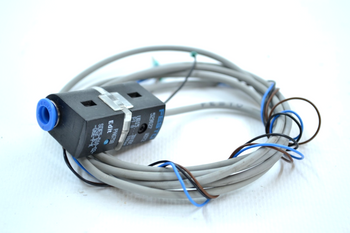 Festo SDE5-D10-02-Q6E-P-K (529027) Pressure sensor