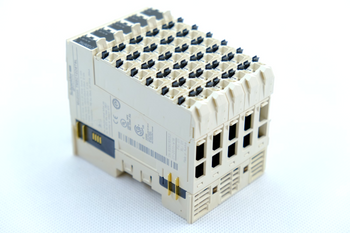 Schneider Electric TM5C12D6T6L Modicon TM5 Compact I/O expansion block