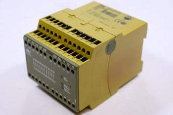 Pilz PNOZ 10 24VDC 6S4Ö (774009) Safety relay