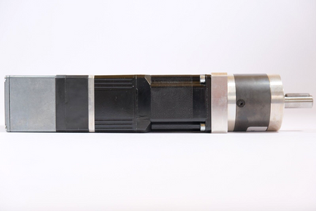 Schneider ILA1B572TC1F0 + NEUGART Ratio 1:5 Servomotor