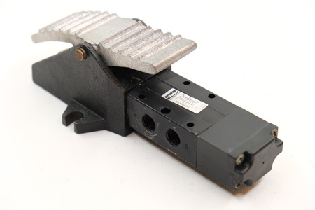 Parker B53004GY Foot pedal Pneumatic valve