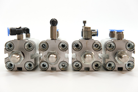 Festo ADVU-25-30-A-P-A (156613) Satz mit 4 Kompaktzylinder