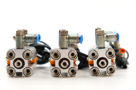 Festo ADVU-16-10-P-A (156508) Satz mit 3 Kompaktzylinder