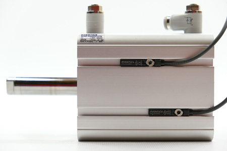 Aventics CCI-DA-063-0050-0041224110000200000000 | R422001078 siłownik 2 czujniki