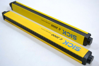 SICK C20S-030102A11 (1016448) + C20E-030302A11 (1016449) C2000 photoelectric sensors