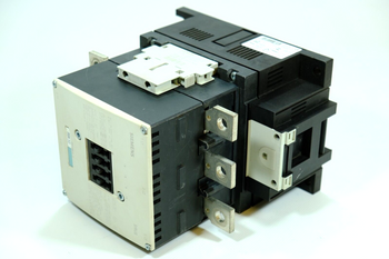 Siemens 3RT1066-6AP36 SIRIUS AC-3e/AC-3 300 A Power Contactor