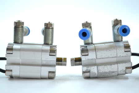 Festo ADVU-16-5-P-A (156507) Set of 2 compact cylinders with sensors