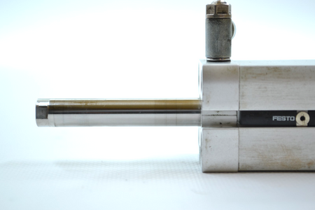 Festo ADN-20-50-I-P-A (536249) Kompaktzylinder + 2 Näherungssensoren