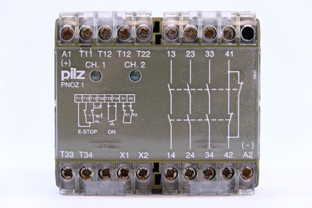 Pilz PNOZ 1 3S/1Ö  (475695)  Sicherheitsrelais