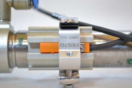 Festo DSNU-20-100-P-A (19212) ISO Zylinder + 2 x IFM Näherungssensoren