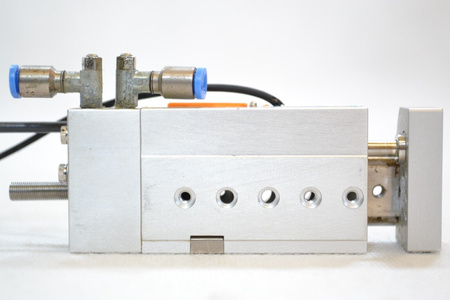 Festo DGSL-6-10-PA (543916) Mini Slide Cylinder + 2 x Näherungssensoren