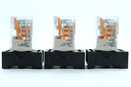 LA TELE RT2.3.024L R15WT 3PDT Impulse relay set of 3 pieces