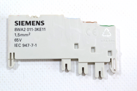 Siemens 8WA2 011-1DG20; -3KE11; -2DG40 690V; -2DG20 800V x 127 pcs. Terminal blocks