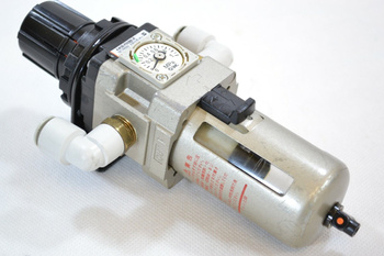 SMC Pneumatics AW30-F03BE-R Filterregler