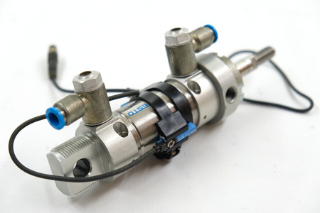 Festo DSNU-32-20-PPV-A (193992) Round cylinder + 2 proximity sensors