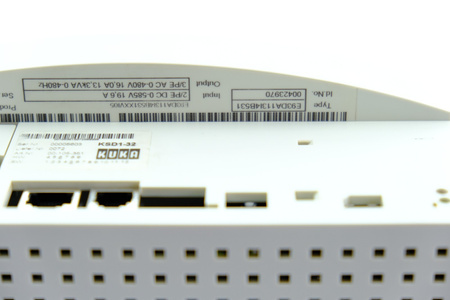 KUKA / Lenze KSD1-32 | 00-105-351 | E93DA113I4B531 Servo Drive Module