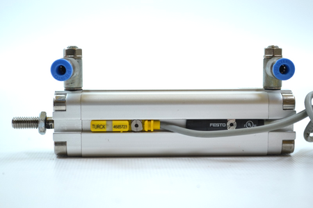 Festo ADVU-12-70-A-P-A (156040) Kompaktzylinder + 2 Näherungssensoren