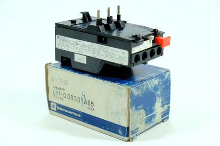 Telemecanique LR1-D09304 65A Overload Relay NEW!