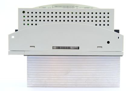 KUKA / Lenze KSD1-32 | 00-105-351 | E93DA113I4B531 Servo Drive Module