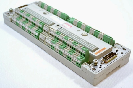 Siemens 6FX1142-1BA01 SINUMERIK 805/840/880 DMP Terminal Block