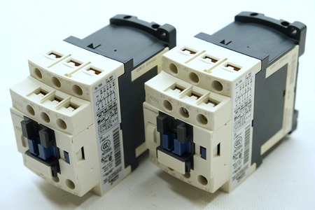 Telemecanique CAD32BL Hilfsschütz Schütz Auxiliary contactor x 2 Stück