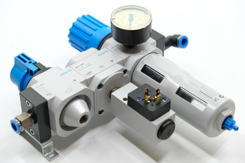Festo LFR-D-MIDI + FRM-D-MIDI + PEV-1/4-B-OD + HE-D-MIDI Filter regulator