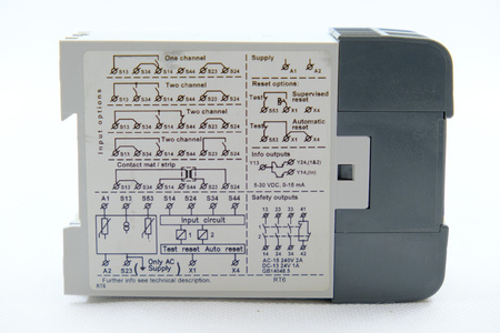ABB 2TLA010026R0000 Safety relay