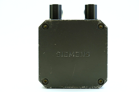 Siemens 1FT6064-1AF71-4AH1 Simotics S 1FT6 Silnik synchroniczny Serwomotor