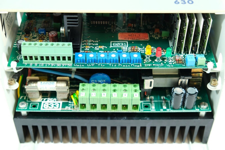 Lenze 633-E-3 art. no.: 326444 Frequency inverter