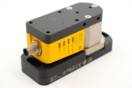 Pilz PSEN sl-0.5p 2.2 switch + PSEN sl-0.5 2.1 actuator (570512 + 570521)