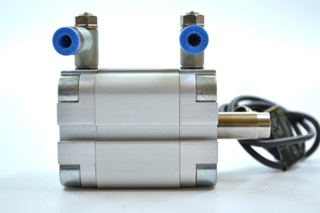 Festo ADVU-25-15-P-A (156524) Compact cylinder + proximity sensor