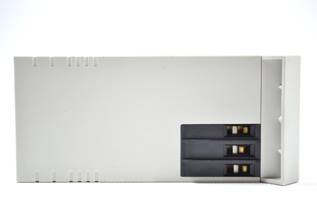 Carlo Gavazzi EUAC400 Spannungsüberwachungsrelais