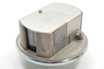 Honeywell C6045D10501 | C 6045D 1050 1 Przełącznik ciśnieniowy Pressure Switch