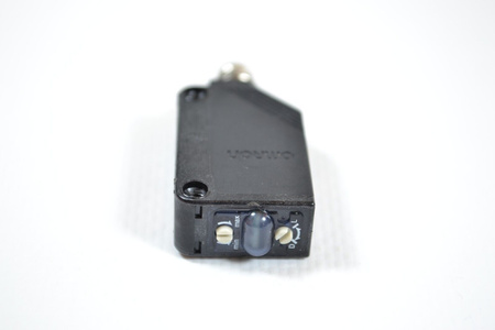 Omron E3Z-LL86 Photoelectric Sensor