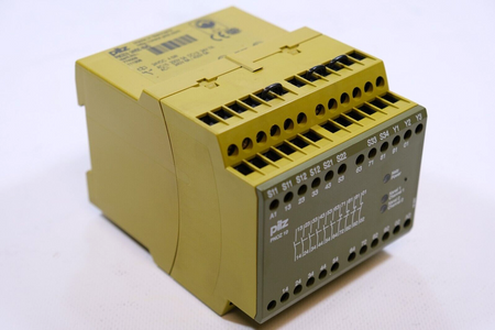 Pilz PNOZ 10 24VDC 6S4Ö (774009) Safety relay