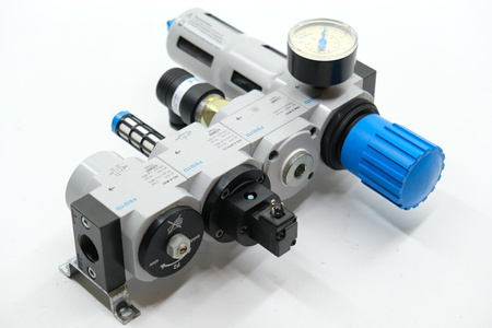 Festo LFR-D-7-MIDI-A + FRM-D-MIDI + HEE-D-MIDI-24 + HEL-D-MIDI Filter regulator