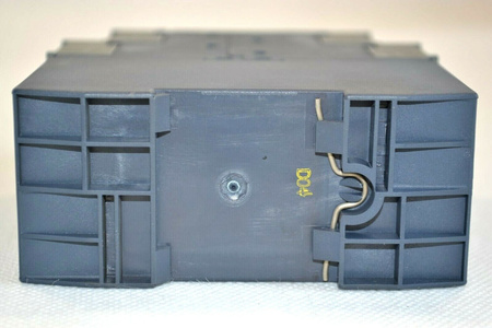 ABB C572 1SAR501032R0003 *E03* Safety control unit