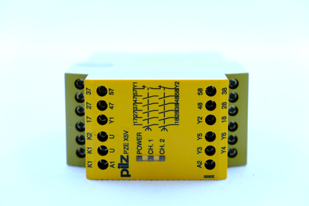 Pilz PZE X5V 1.5/24VDC 5n/o FIX (774592) Expansion module