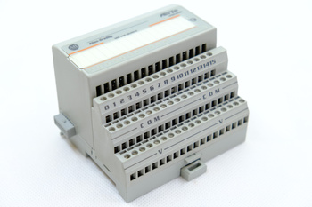 Allen Bradley 1794-OA16 + 1794-TB3 SER ser. A Ausgang Modul Output Module