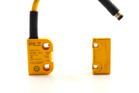 Pilz PSEN cs3.1p switch + cs3.1 actuator (541060 + 541080) Sicherheitsschalter