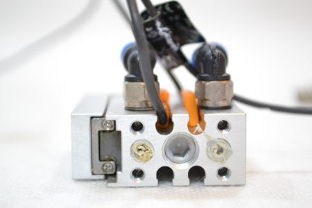 Festo SLS-6-5-P-A (170485) Mini Slide Cylinder + 2 x IFM Näherungssensoren