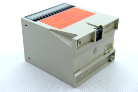 ARTIS UC-F on: 3067-23/99 v 5.60 Interface Module