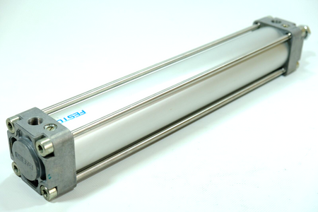 Festo DNG-63-350-PPV-A Pneumatic ISO Cylinder