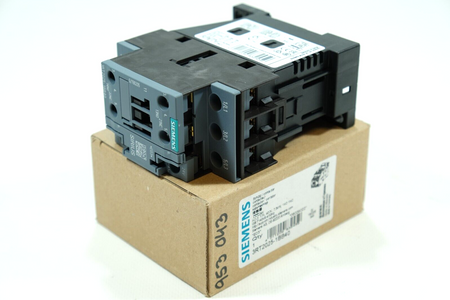 Siemens 3RT2025-1BB40 Power contactor NEW UNOPEN!