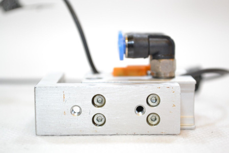 Festo SLS-6-5-P-A (170485) Mini Slide Cylinder + 2 x IFM Näherungssensoren