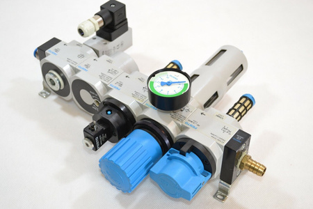Festo LFR-D-MIDI-A + HE-...-D-MIDI + HEE-...-D-MIDI-24 + HEL-. Filter pressure regulator