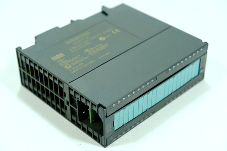 Siemens 6ES7 331-7PF01-0AB0 | 6ES7331-7PF01-0AB0 SIMATIC S7-300 input module