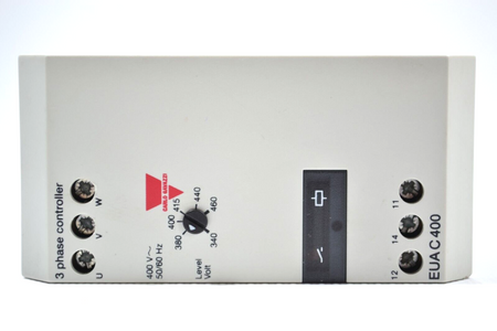 Carlo Gavazzi EUAC400 Spannungsüberwachungsrelais